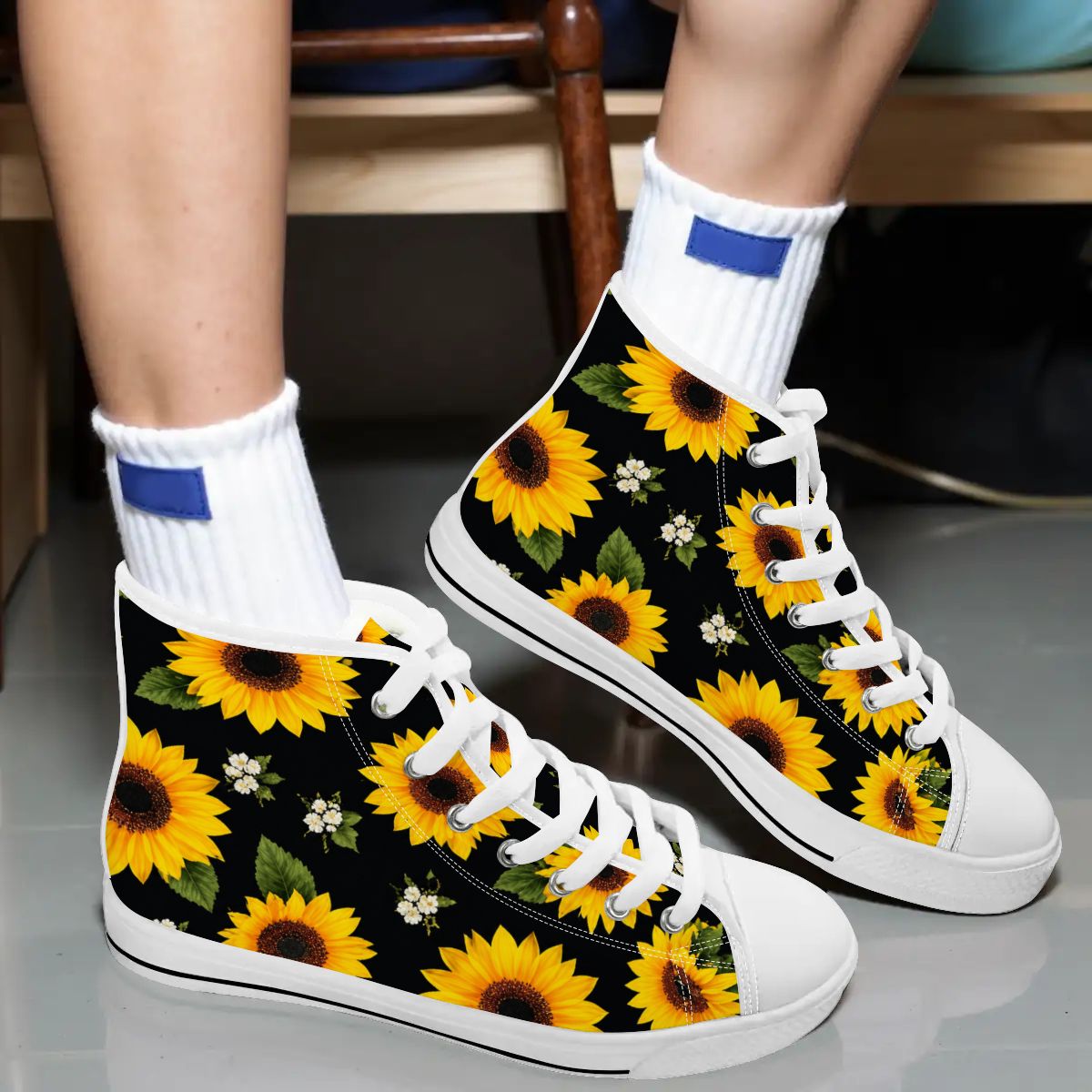 Morning Bloom Women's High Top Canvas Shoes